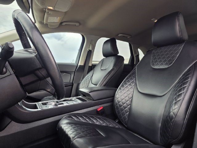 Used 2024 Ford Edge Titanium AWD/4WD image 23