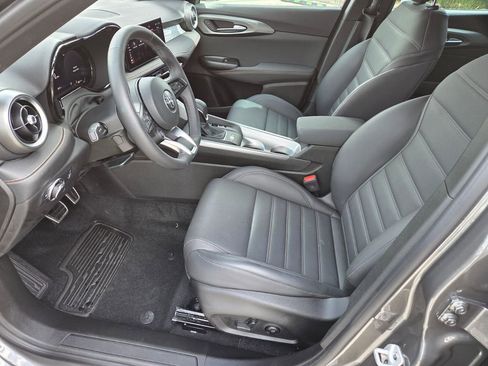 Used 2025 Alfa Romeo Tonale w/ Premium Package image 19
