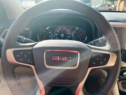 Used 2023 GMC Acadia Denali w/ Denali Ultimate Package AWD/4WD image 11