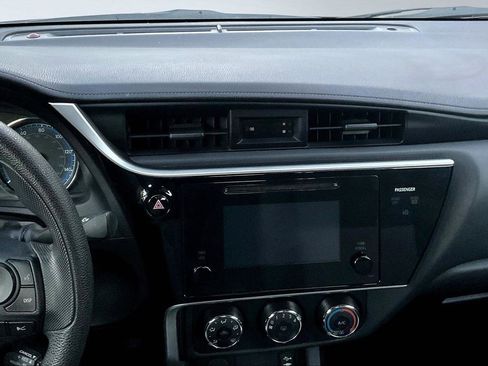 Used 2017 Toyota Corolla L image 7