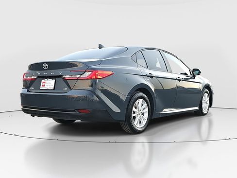 Certified 2025 Toyota Camry LE image 5