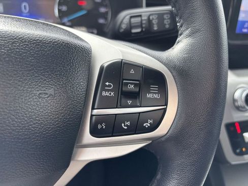 Used 2023 Ford Explorer XLT w/ Equipment Group 202A image 30