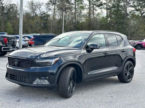 New 2026 Volvo XC40 B5 Ultra w/ Protection Package Premier image 25