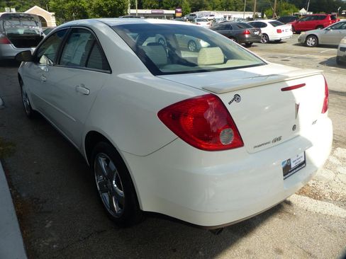 Used 2007 Pontiac G6 GT w/ Premium Package FWD image 8
