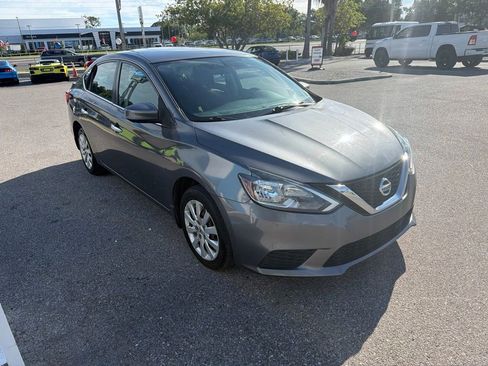 Used 2018 Nissan Sentra S FWD image 11