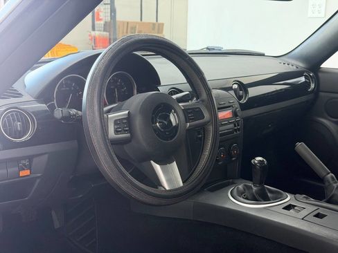 Used 2008 MAZDA MX-5 Miata Touring image 22