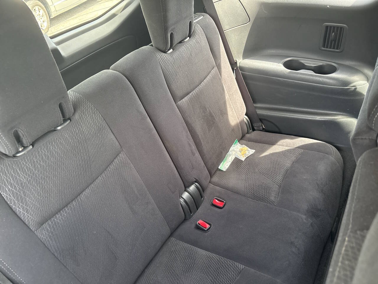 Used 2013 Nissan Pathfinder SV AWD/4WD image 12