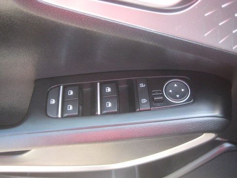 Used 2025 Kia Soul LX w/ LX Technology Package FWD image 14