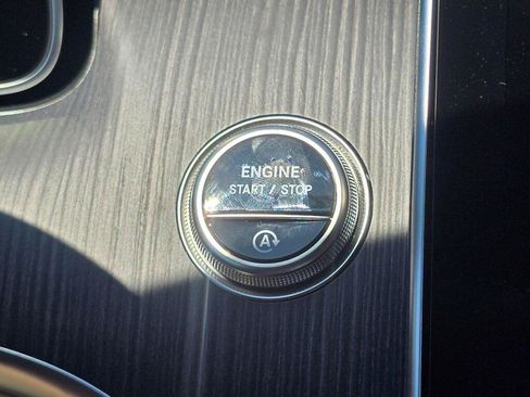 New 2026 Mercedes-Benz C 300 4MATIC Sedan image 37