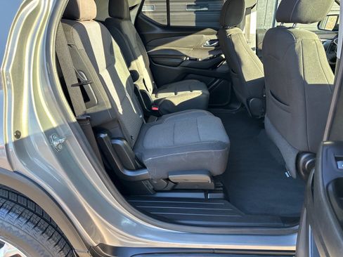 Used 2019 Chevrolet Traverse LT w/ LPO, Floor Liner Package image 18