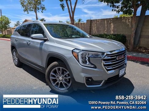 Used 2024 GMC Terrain SLT AWD/4WD image 1
