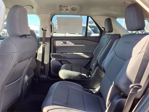 New 2026 Ford Explorer Active image 8