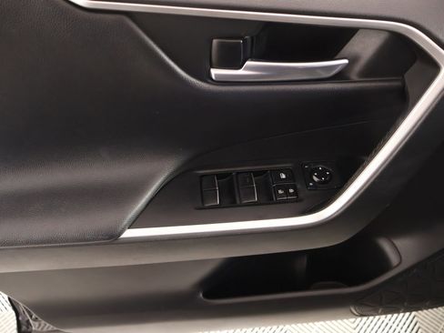 Used 2020 Toyota RAV4 XSE image 16