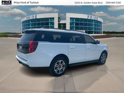 Certified 2025 Ford Expedition Max Active AWD/4WD image 5