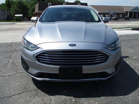 Used 2020 Ford Fusion SE FWD image 7