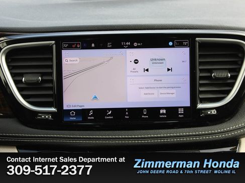 Used 2023 Chrysler Pacifica Limited image 18