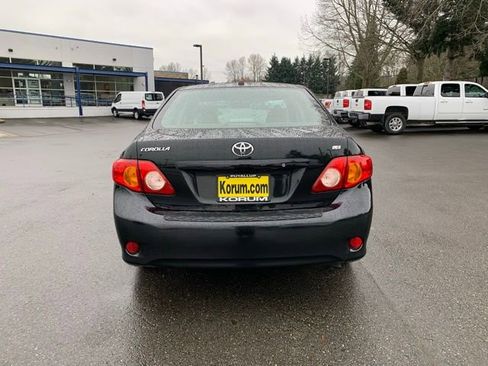 Used 2010 Toyota Corolla LE image 4