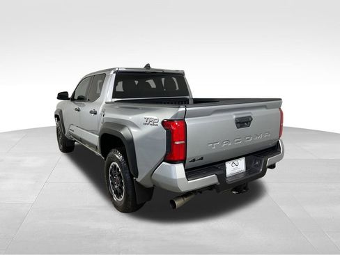 Certified 2024 Toyota Tacoma TRD Off-Road image 7