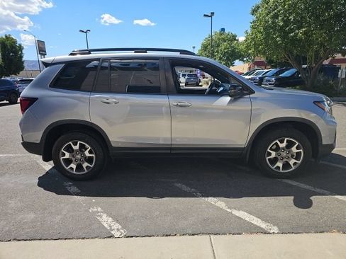 Used 2022 Honda Passport TrailSport image 4