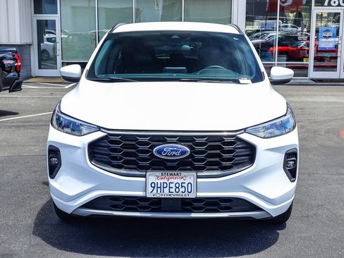 Used 2023 Ford Escape ST-Line Select AWD/4WD image 17