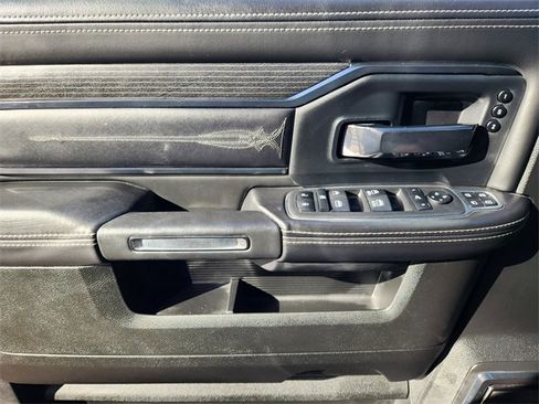 Used 2024 RAM 2500 Limited image 16