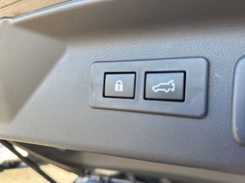 Used 2025 Subaru Forester Sport image 7