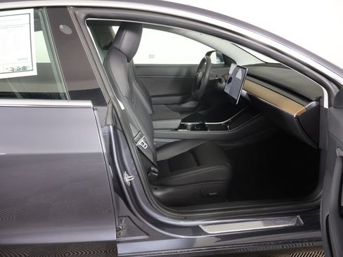 Used 2020 Tesla Model 3 Long Range AWD/4WD image 32