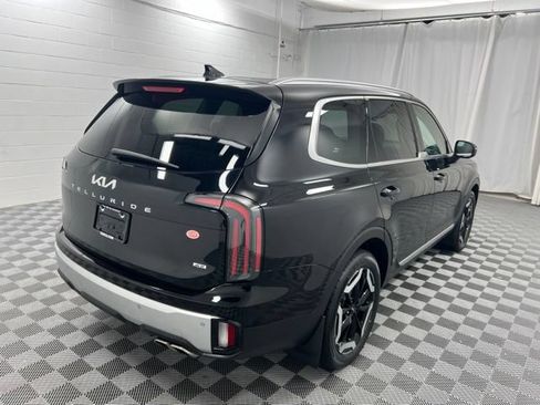 Used 2024 Kia Telluride EX AWD/4WD image 5