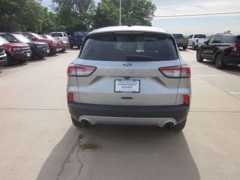 Used 2022 Ford Escape SEL AWD/4WD image 5