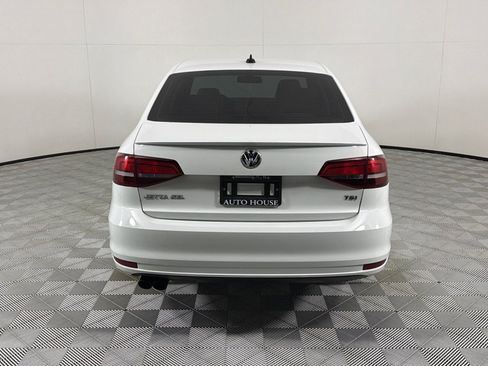 Used 2016 Volkswagen Jetta SEL w/ Lighting Package FWD image 6