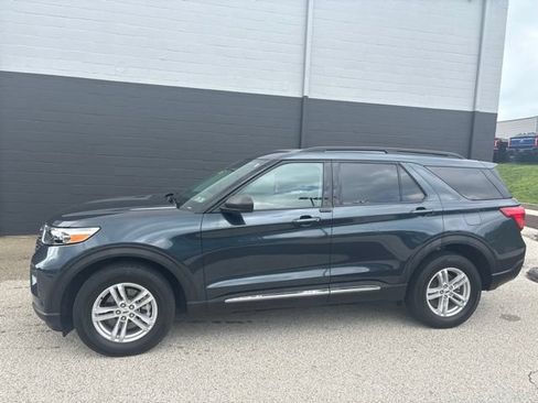 Certified 2024 Ford Explorer XLT AWD/4WD image 4