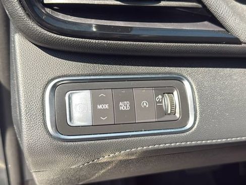 Used 2025 Buick Enclave Preferred FWD image 14