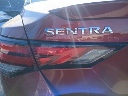 Used 2021 Nissan Sentra SR w/ Electronics Package FWD image 3