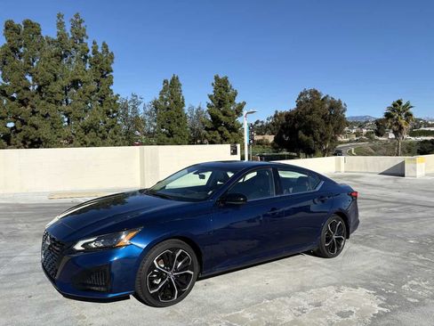 Used 2024 Nissan Altima 2.5 SR image 6