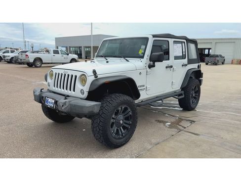 Used 2017 Jeep Wrangler Unlimited Sport AWD/4WD image 4