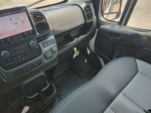 New 2026 RAM ProMaster 3500 w/ Premium Convenience Group FWD image 15