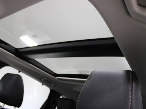 Used 2025 MAZDA CX-70 Plug-In Hybrid w/ Premium Pkg image 53