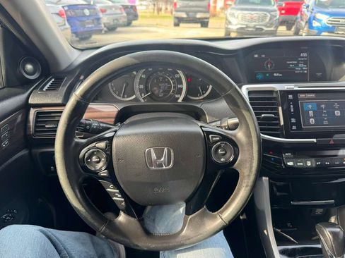 Used 2016 Honda Accord EX-L image 25