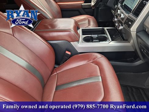Used 2022 Ford F250 Platinum AWD/4WD image 9