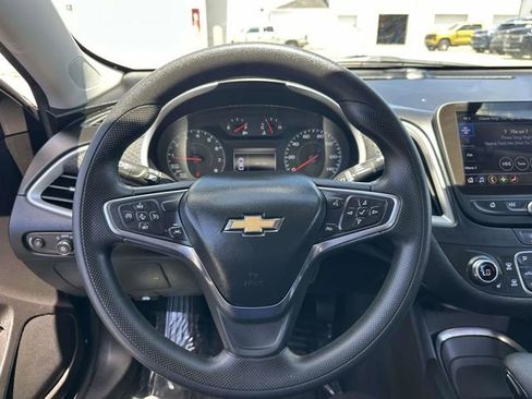 Used 2024 Chevrolet Malibu LT FWD image 12