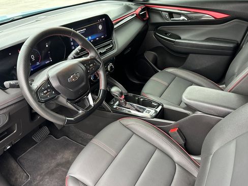 Used 2025 Chevrolet TrailBlazer RS w/ Driver Confidence Package image 10