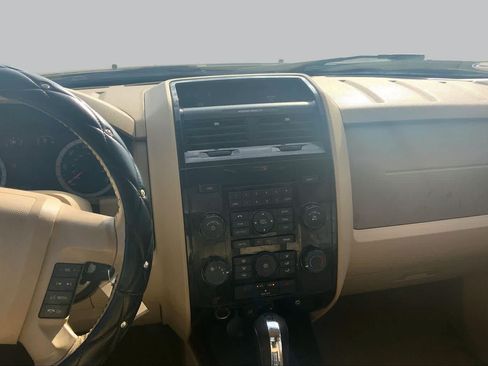 Used 2012 Ford Escape Limited FWD image 6
