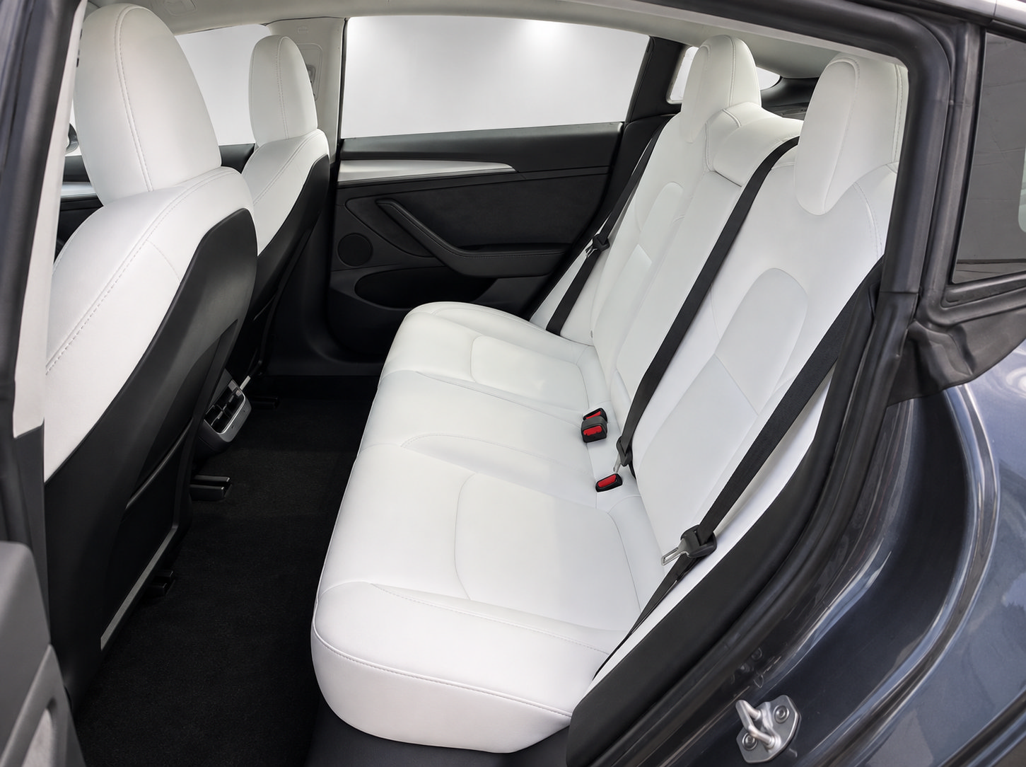 Used 2023 Tesla Model 3 Long Range AWD/4WD image 4