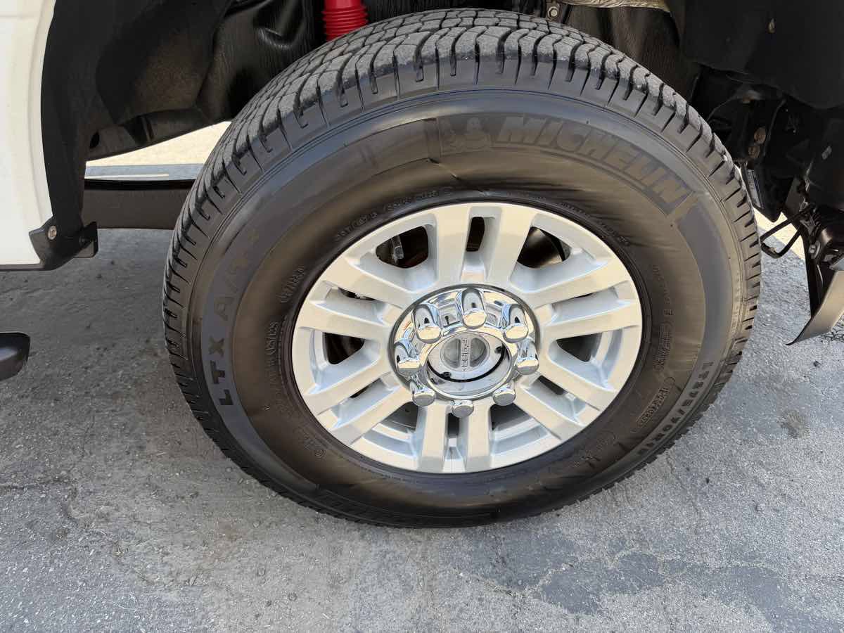 Used 2017 Ford F250 XLT w/ XLT Value Package AWD/4WD image 13