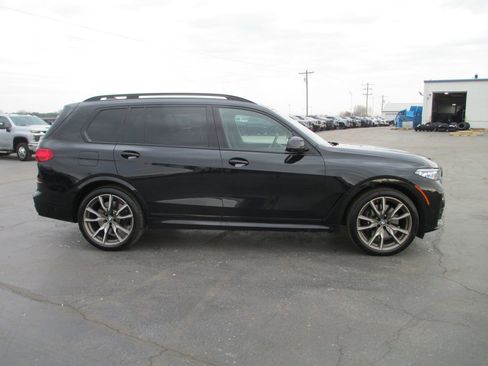 Used 2022 BMW X7 M50i w/ Dynamic Handling Package image 6