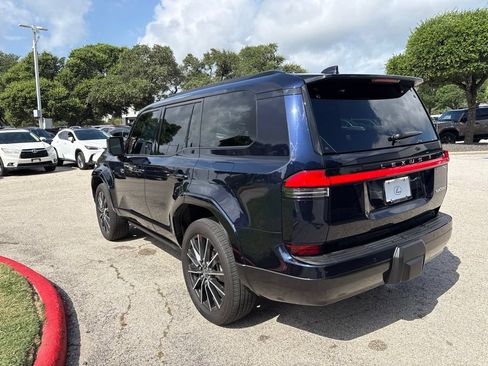 Certified 2025 Lexus GX 550 w/ Accessory Package (Z1) AWD/4WD image 3