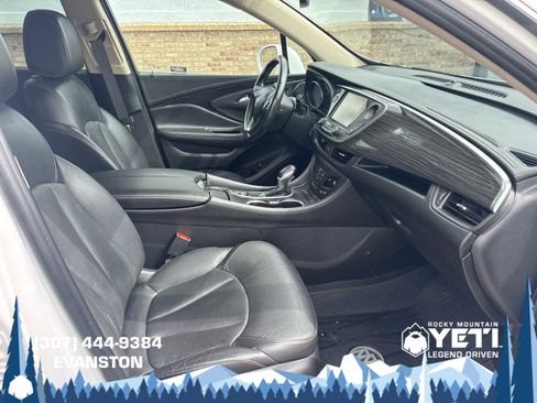 Used 2018 Buick Envision Essence AWD/4WD image 10