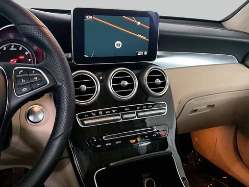 Certified 2018 Mercedes-Benz GLC 300 4MATIC image 7