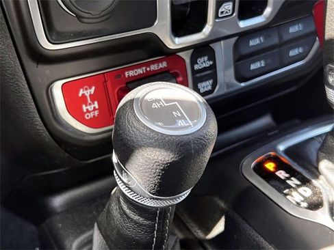 Certified 2024 Jeep Wrangler Unlimited Rubicon image 13