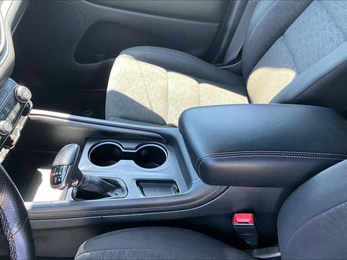 Used 2024 Dodge Durango SXT AWD/4WD image 15
